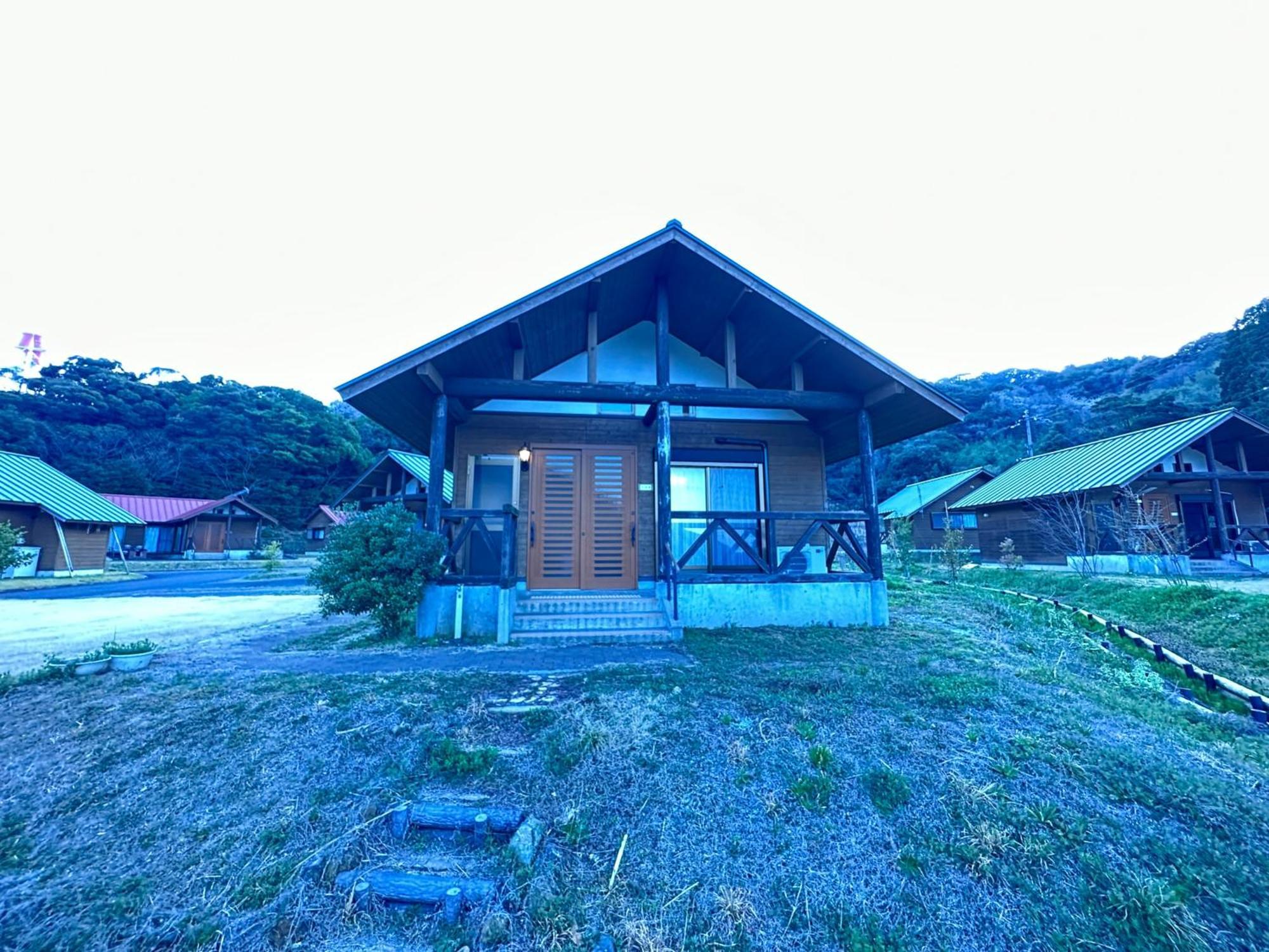 舞鶴ふるるファームコテージ Maizuru Exteriör bild