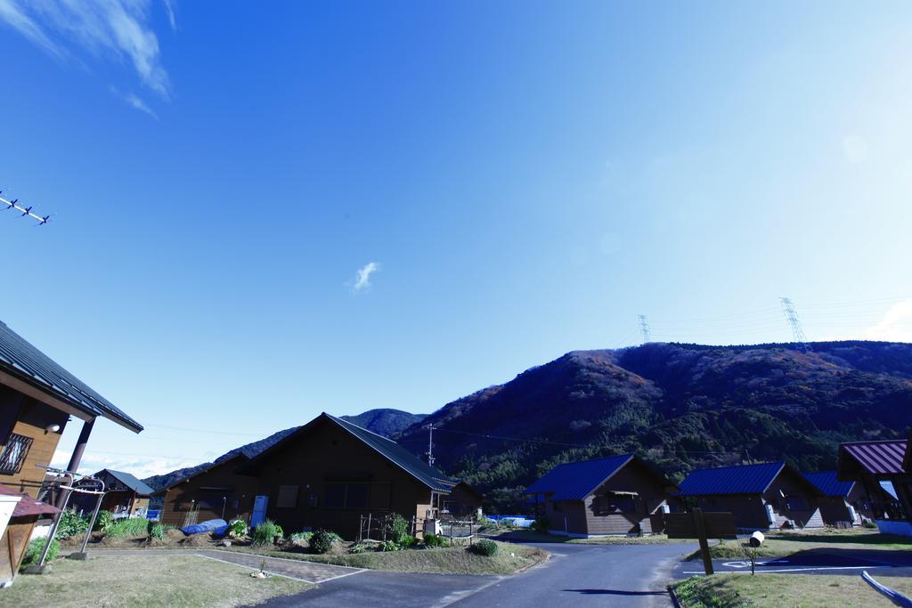 舞鶴ふるるファームコテージ Maizuru Exteriör bild